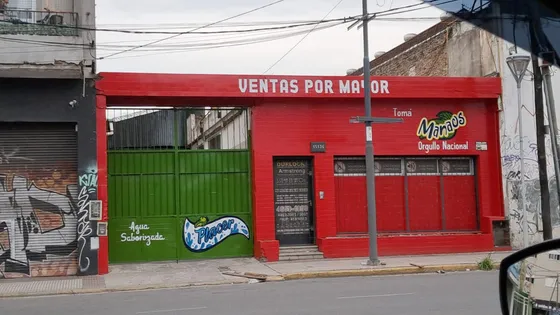 En Venta En Ramos Mejia Galpon Local Comercial  F: 10284