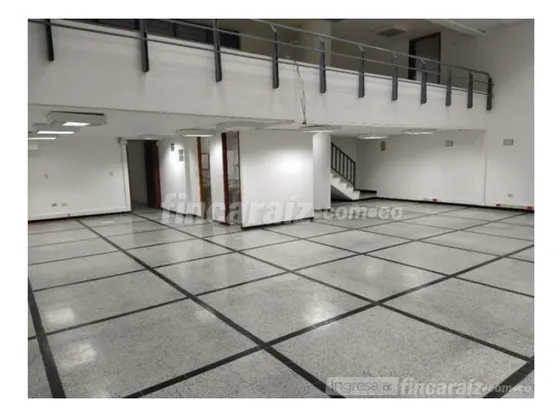 Venta De Local De 249mts2  En Granada, Norte De Cali, 8502.