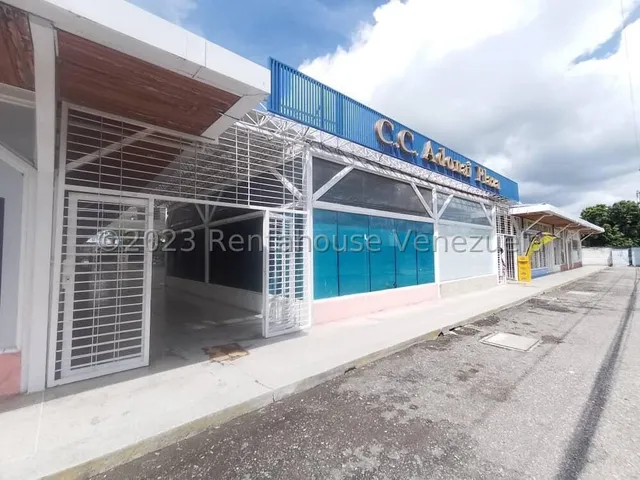 Local Comercial En Venta En El Centro Comercial Adonai, En Palo Negro 24-2214 Irrr