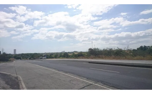 Terreno En La Autopista San Carlos. Código 5332387