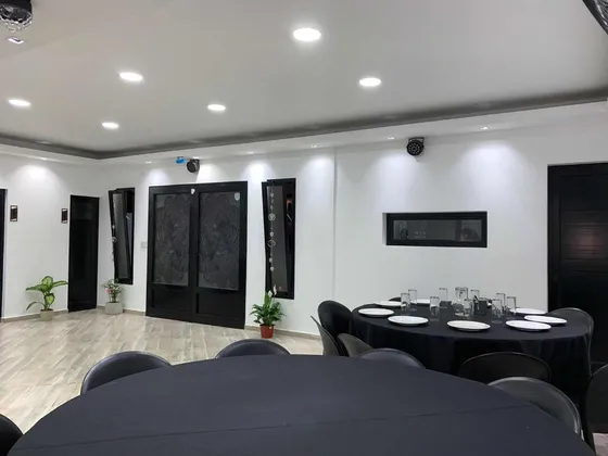 Edificio Comercial En Venta - 2 Baños Cocina - 188mts2 - Pilar