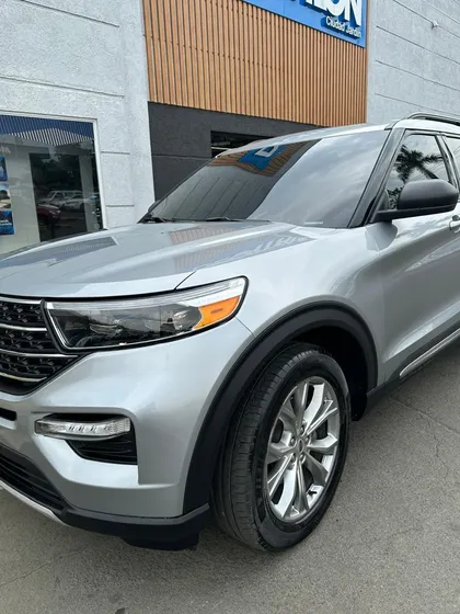 Ford Explorer Xlt