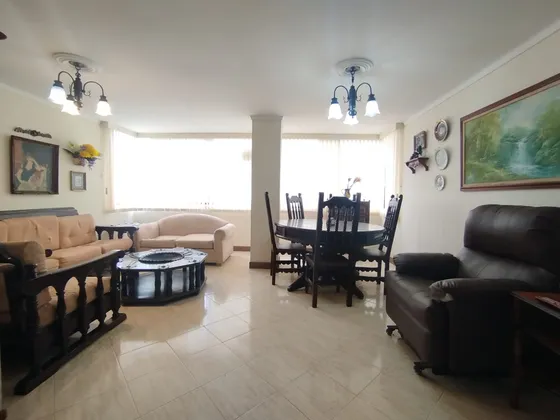 Arriendo Apartamento En Provenza