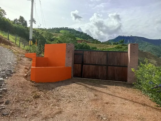 Se Vende Un Espectacular Lote Ubicado En Ciudad Bolivar Ant A 5 Minutos Parque Principal