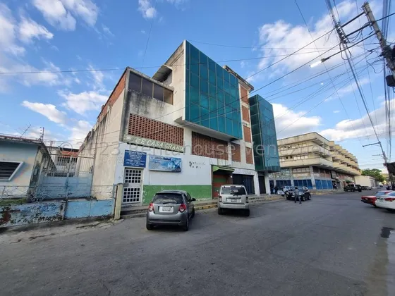 Oficina O Consultorio En Venta En Cagua Centro. Ljsa 24-12118
