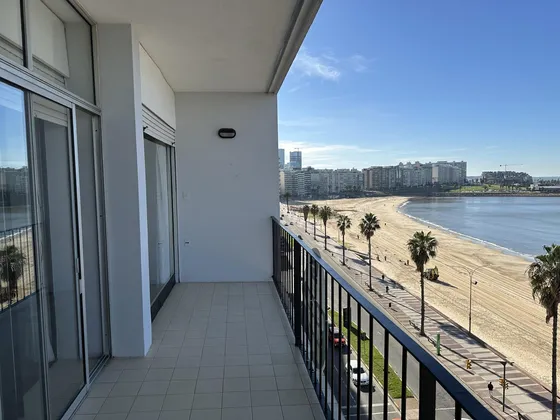 Alquiler Apartamento Dos Dormitorios Dos Baños Terraza Frente Rambla Pocitos
