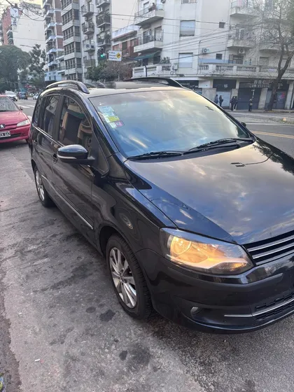 Volkswagen Suran 1.6 Highline 101cv 11c