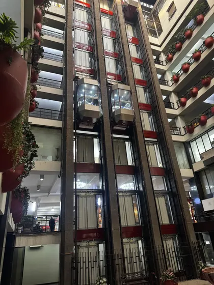 (adm) Oportunidad De Arriendo Comercial En Pleno Santiago