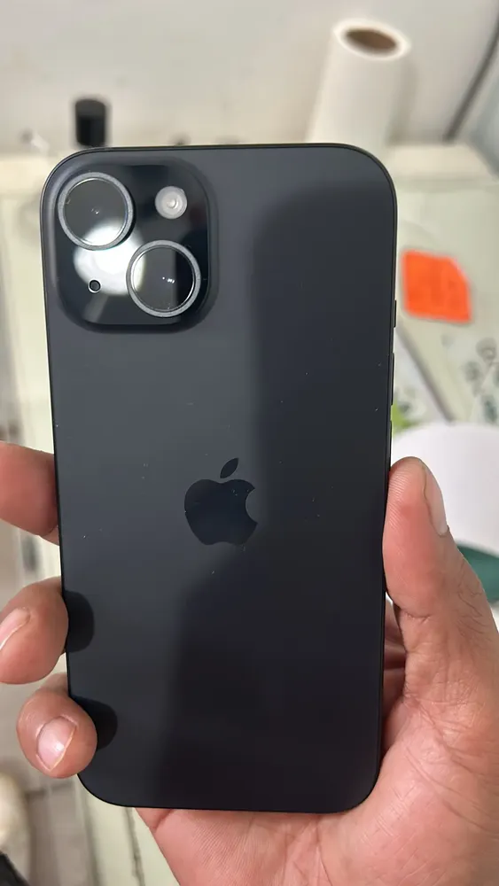 Apple iPhone 15 (256 GB) - Preto | Frete grátis