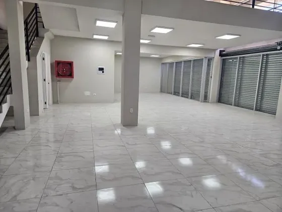 Local Comercial En Arriendo En Maipú