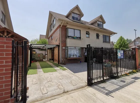 Venta Casa 4 Dorm. 3 Baños En La Florida