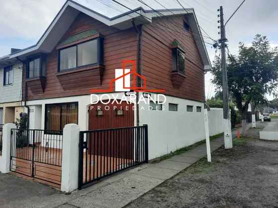Excelente Y Amplia Casa Esquina, Sector Perales,  Talcahuano