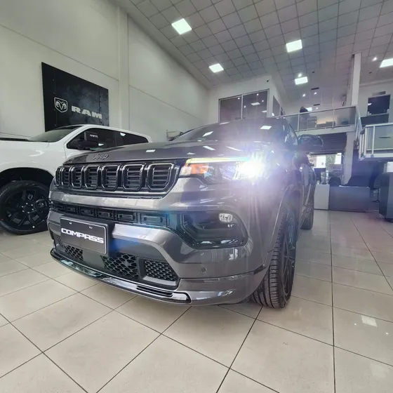 Jeep Compass Blackhawk