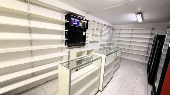 Local Remodelado Av Universidad Curauma , Llegar Y Ocupar Cu