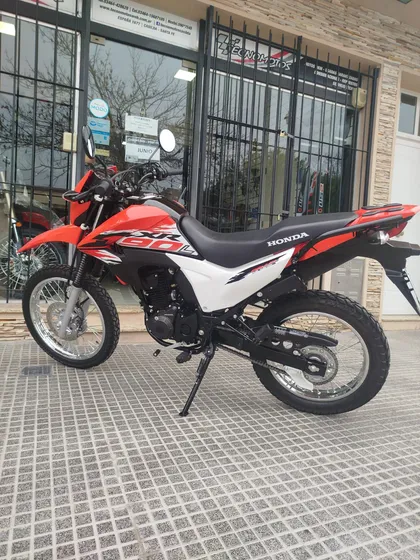 Honda Xr190l Modelo 2024 - 2914 Km Tecnomotos Oferta Contado