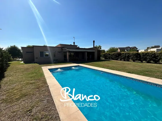 Casa  En Alq. Temporario En El Cantón Golf, El Cantón, Escobar