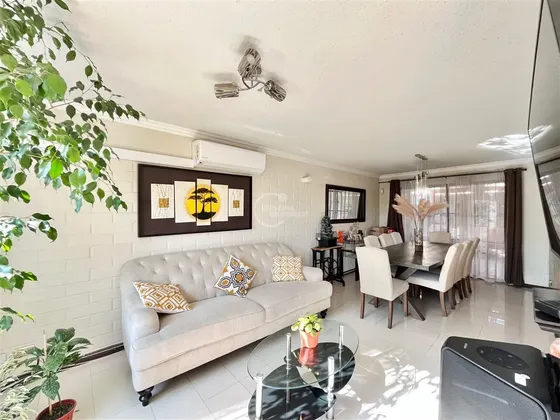Casa En Arriendo De 3 Dorm. En Cerrillos