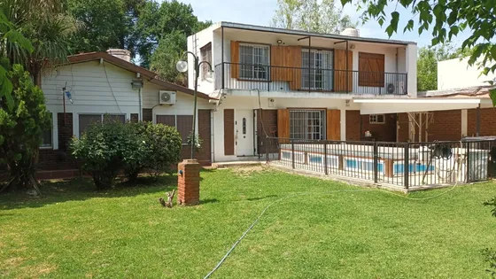Quinta En Ezeiza Con Pileta Climatizada