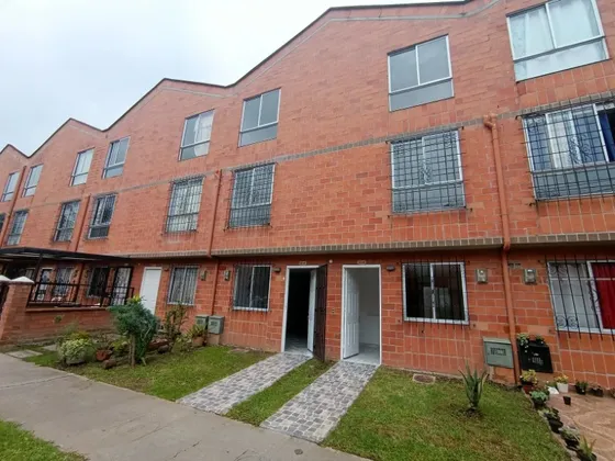  Casa En Arriendo Ubicada En Rionegro Sector Los Llanos  (27044).