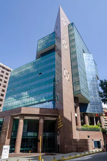 Se Vende / Alquila Oficina 1449,41m2 El Rosal