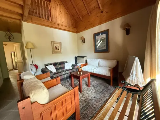 Casa En Venta En Condominio A 3 Minutos Del Centro De Pucón.