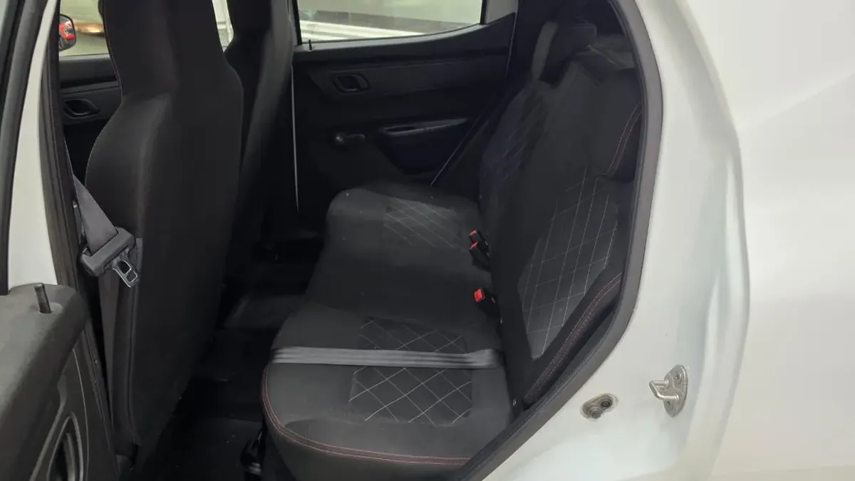 Renault Kwid KWID ZEN 1.0537120174349363208