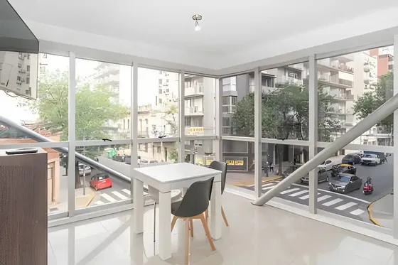 Monoambiente En Edificio Moderno - Amueblado - Impecable