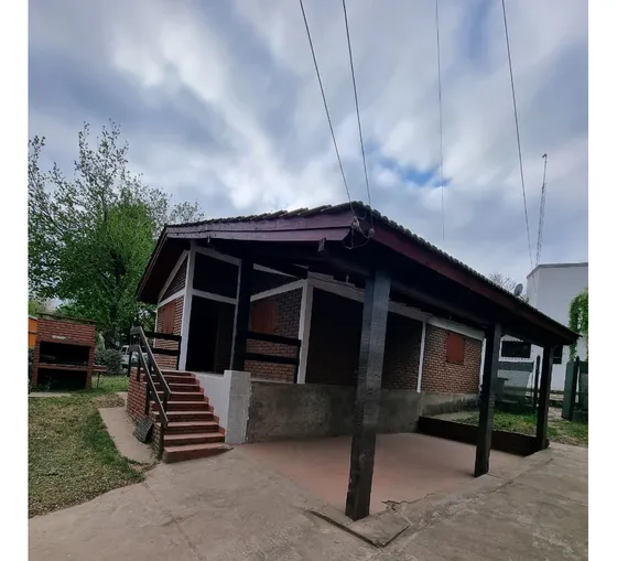 Casa Venta Santa Rosa De Calamuchita 2 Dormitorios Patio A 50 Metros Del Rio Ubicación Excelente Escritura Amoblado