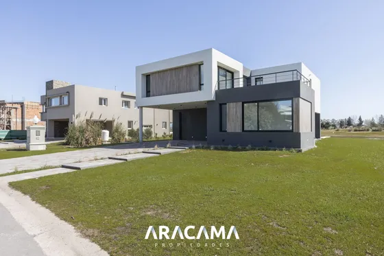 Casa En Venta En San Eliseo - Canning