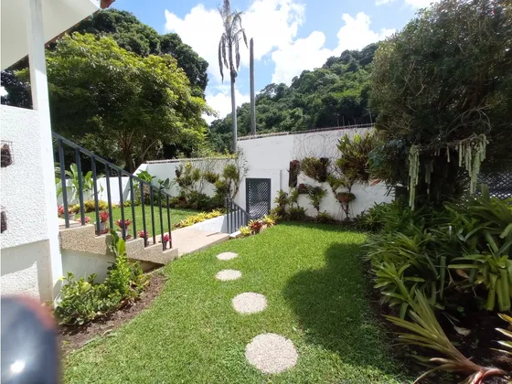 Se Vende Casa 646m2 Santa Marta 6710
