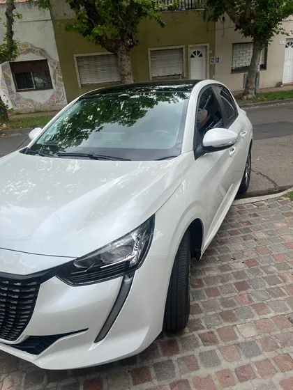 Peugeot 2008 1.6 Allure
