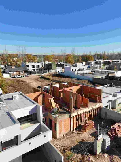 Venta De Duplex En Pozo En Centenario