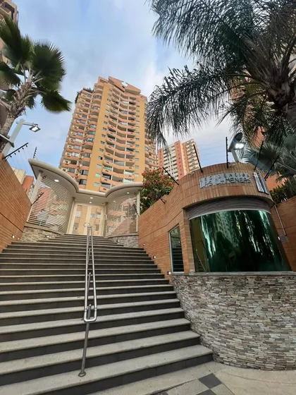 Apartamento De Lujo En Venta Res Las Chimeneas Urb Las Chimeneas Jc-lp