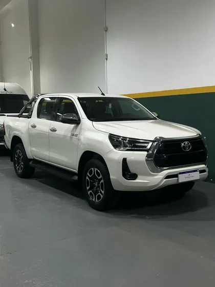 Toyota Hilux Pick-up 2.8 Cd Srx 177cv 4x2 At