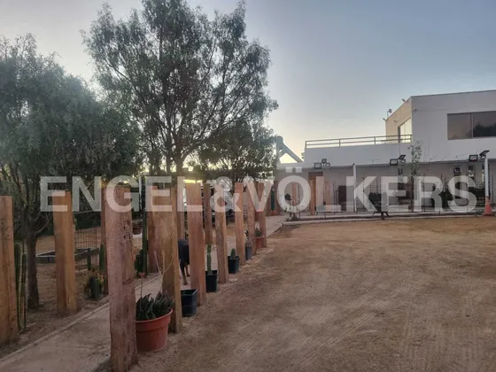 Propiedad Residencial Y Autosustentable