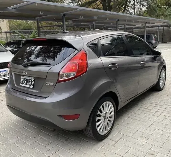 Ford Fiesta Kinetic 1.6 Se Plus 120cv
