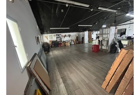 Bodega Tercer Piso En Arriendo San Diego 