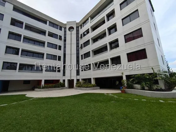 Apartamento En Alquiler En Altamira 25-24140
