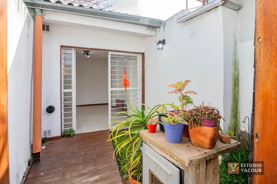 Ph En Venta - 2 Dormitorios 1 Baño - 2 Patios - 63mts2 - Tolosa, La Plata