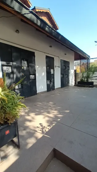 Oficina En Arriendo, Duble Almeyda/ P. Valdivia