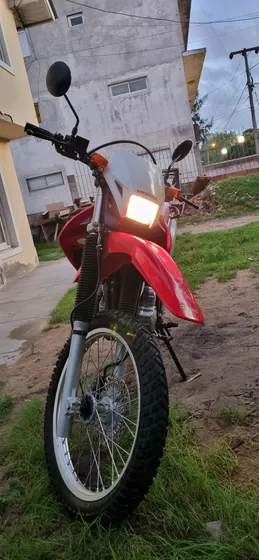 Vendo Honda Tornado Xr 250, Año 2020 Con 1000 Km.