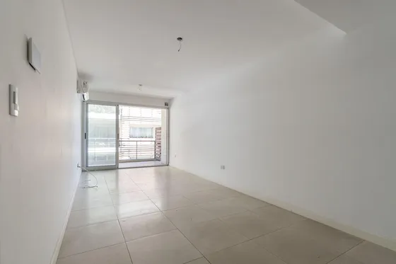 Venta | Departamento De 2 Ambientes Con Balcón Y Cochera | Tigre Park