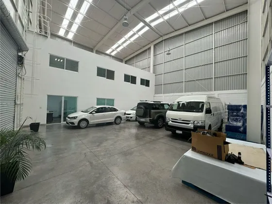Bodega C/ Oficinas En Terra Business Park
