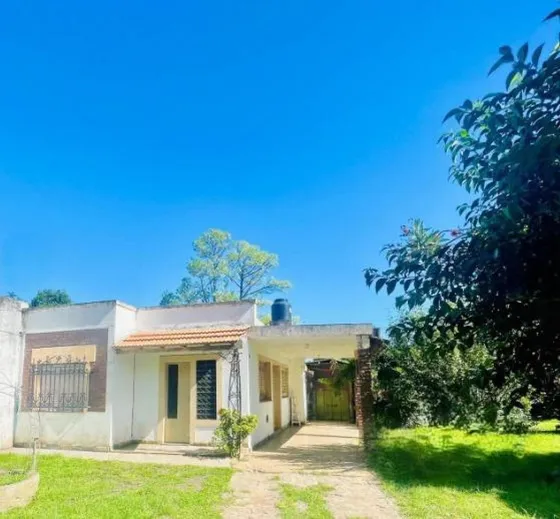 Casa En Venta - 2 Dormitorios 1 Baño - Cochera - 432mts2 - General Belgrano