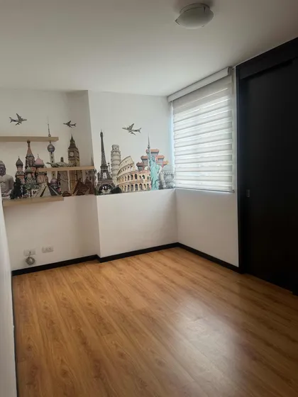 Apartamento Sabaneta Parque Más Parqueadero Y Útil Con 76m2