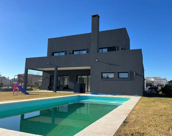 Casa En Venta Barrio Santa Isabel Etapa 2. Maschwitz