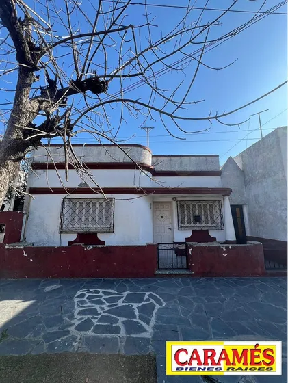 Hermosa Casa Sólida De 3 1/2 Amb Con Patio, Pileta Y Quincho