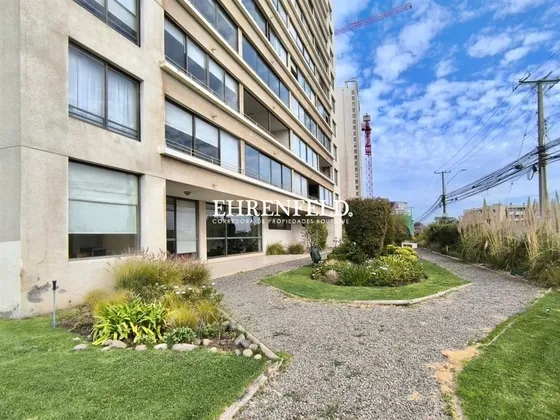 Manantiales, Concón. Excelente Departamento De 66 M2 Totales