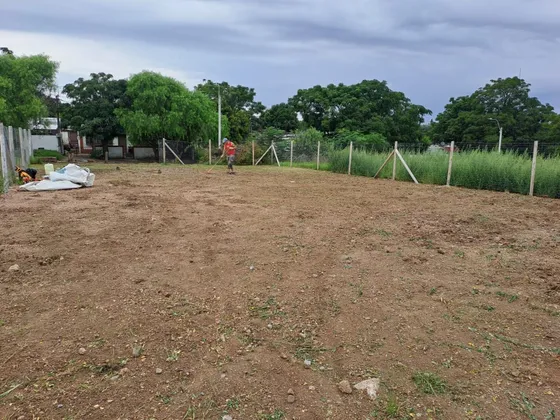 Terreno De 350m2. En La Paz. 