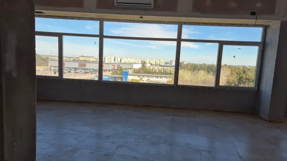 Venta Departamento/oficina En Delta Center De 185 M2 Tigre